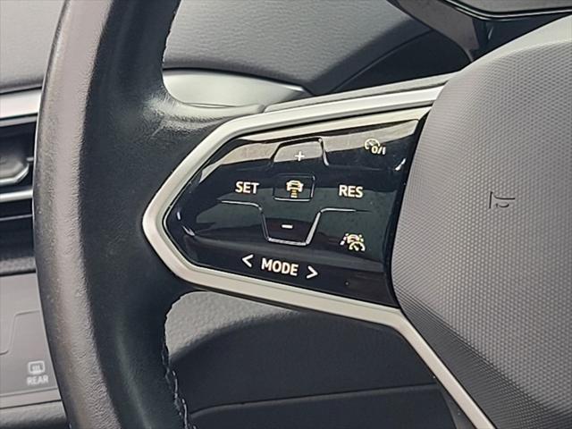 Photo of 2021 Mythos Black Metallic Volkswagen ID.4