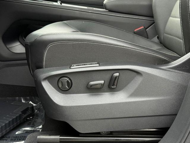 Photo of 2025 Mountain Lake Blue Metallic Volkswagen Atlas Cross Sport