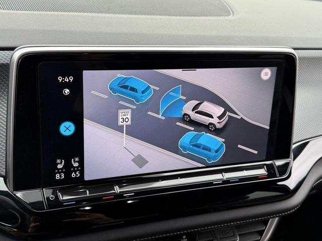 Photo of 2025 Mountain Lake Blue Metallic Volkswagen Atlas Cross Sport