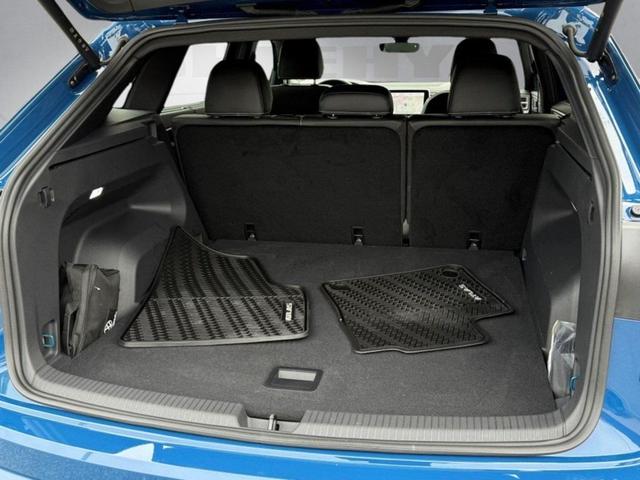 Photo of 2025 Mountain Lake Blue Metallic Volkswagen Atlas Cross Sport