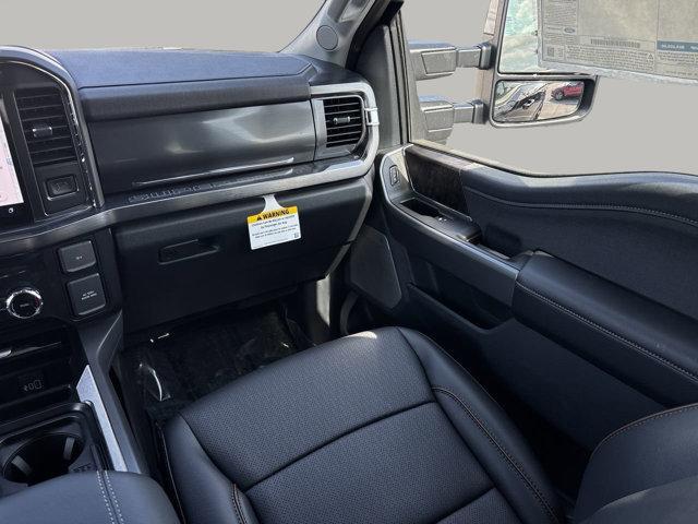 Photo of 2025 Agate Black Metallic Ford F-250