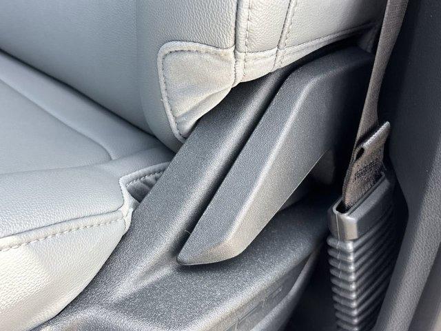 Photo of 2025 Oxford White Ford F-150