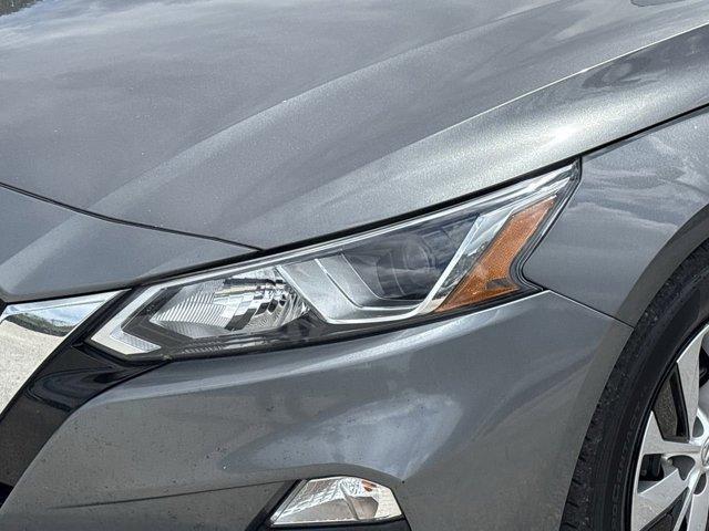Photo of 2021 Gun Metallic Nissan Altima