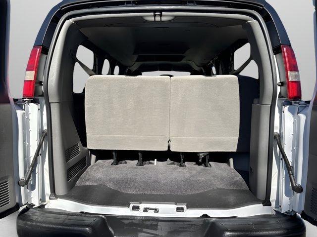 Photo of 2016 Summit White Chevrolet Express 2500