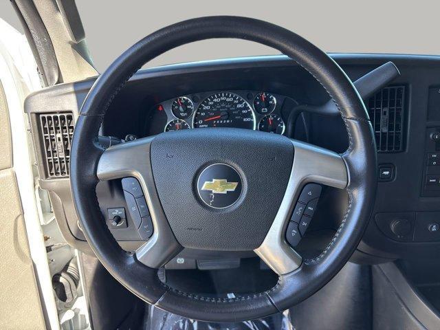 Photo of 2016 Summit White Chevrolet Express 2500