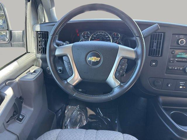 Photo of 2016 Summit White Chevrolet Express 2500