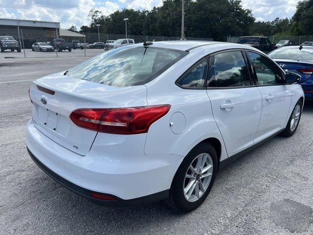 Photo of 2018 Oxford White Ford Focus