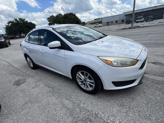 Photo of 2018 Oxford White Ford Focus