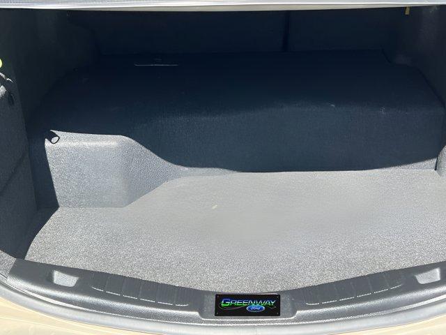 Photo of 2018 White Gold Metallic Ford Fusion Hybrid