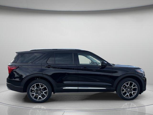 Photo of 2025 Agate Black Metallic Ford Explorer