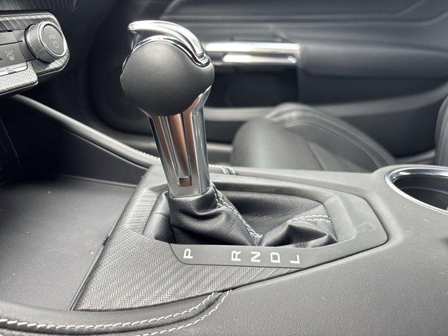 Photo of 2025 Molten Ford Mustang