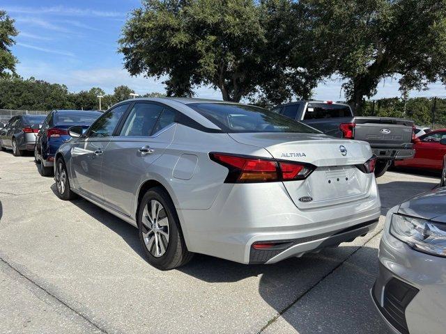 Photo of 2021 Brilliant Silver Metallic Nissan Altima