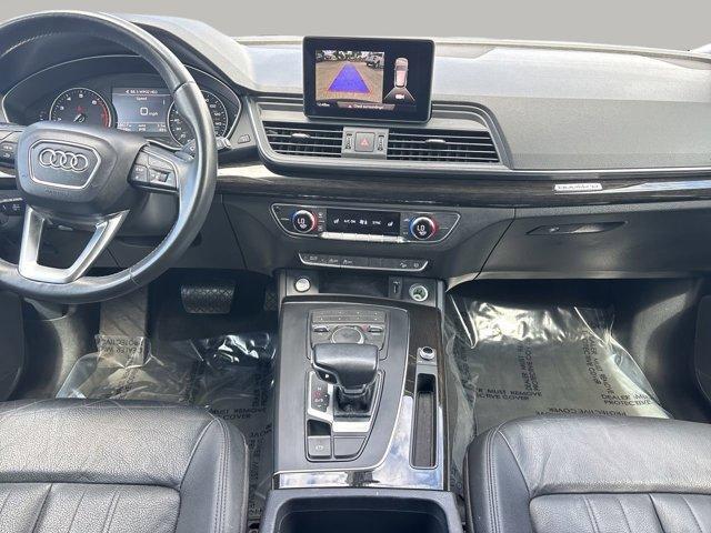 Photo of 2018 Brilliant Black Audi Q5