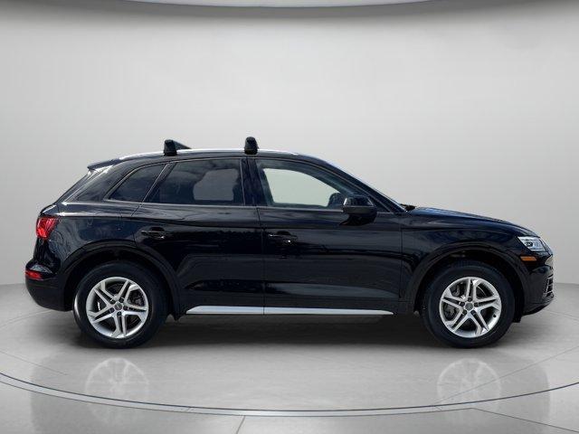 Photo of 2018 Brilliant Black Audi Q5