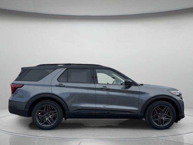 Photo of 2025 Carbonized Gray Metallic Ford Explorer