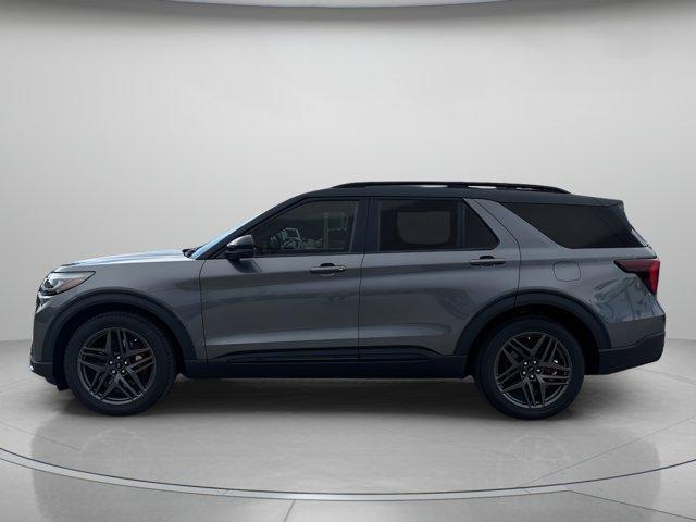 Photo of 2025 Carbonized Gray Metallic Ford Explorer