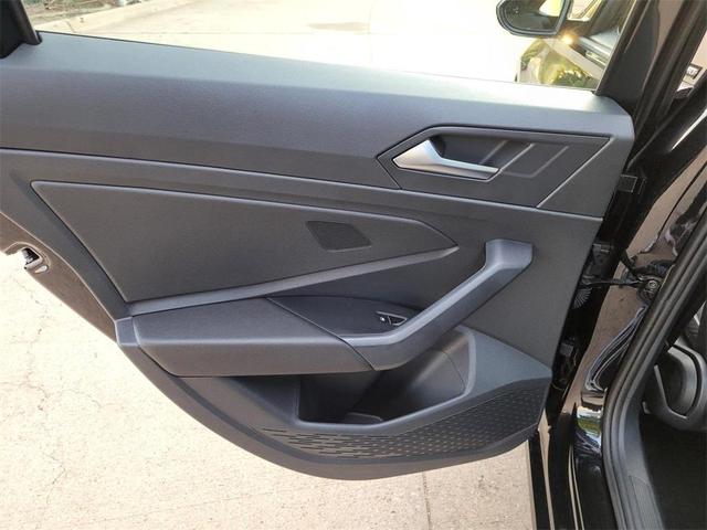 Photo of 2025 Deep Black Pearl Effect Volkswagen Jetta
