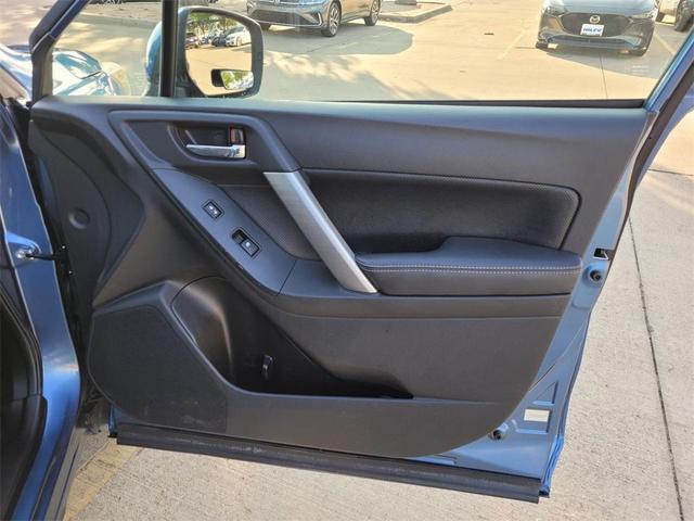 Photo of 2015 Quartz Blue Pearl Subaru Forester