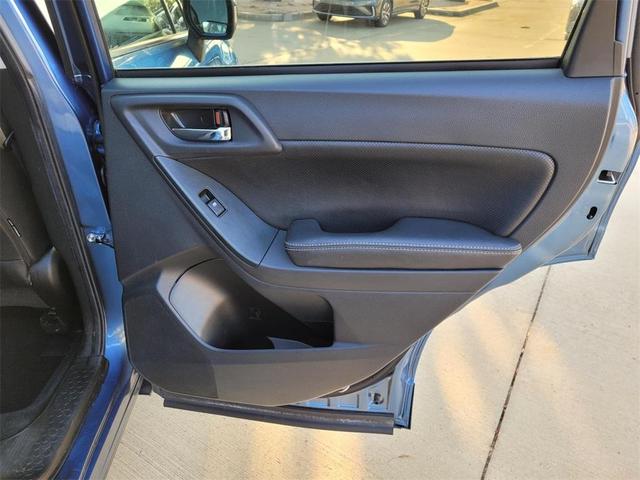 Photo of 2015 Quartz Blue Pearl Subaru Forester