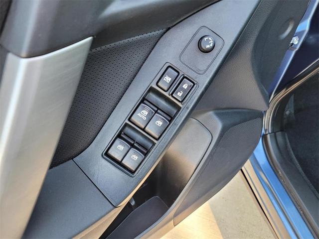 Photo of 2015 Quartz Blue Pearl Subaru Forester