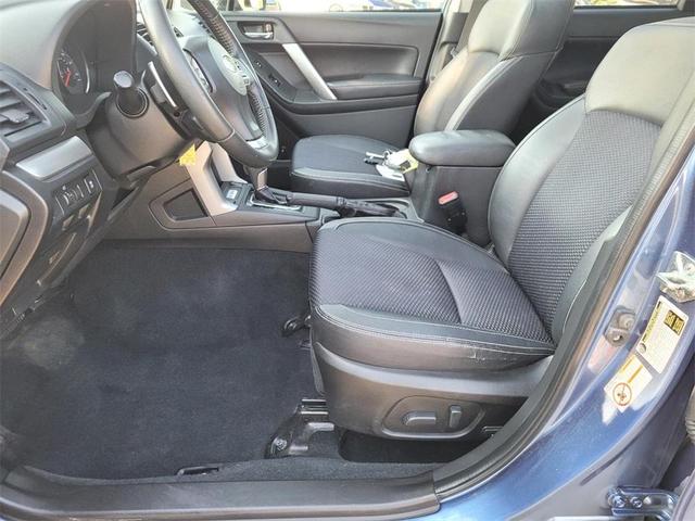 Photo of 2015 Quartz Blue Pearl Subaru Forester