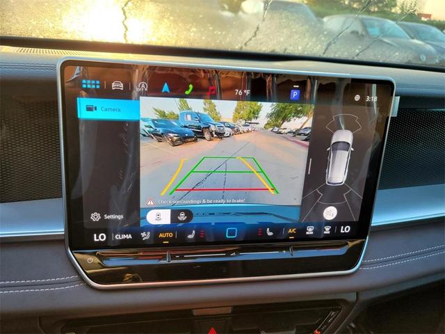 Photo of 2025 Pure White Volkswagen Tiguan