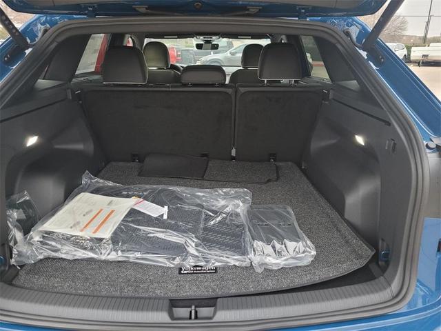 Photo of 2025 Mountain  Lake Blue Volkswagen Atlas Cross Sport