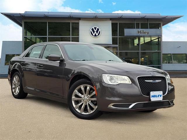 2018 Chrysler 300