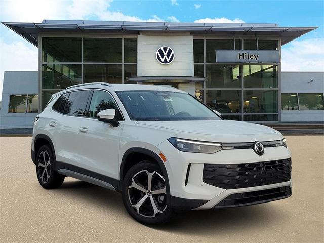Photo of 2025 Pure White Volkswagen Tiguan