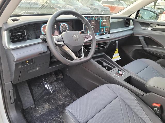Photo of 2025 Pure White Volkswagen Tiguan
