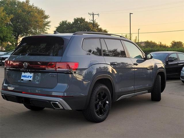 Photo of 2025 Pure Gray Volkswagen Atlas