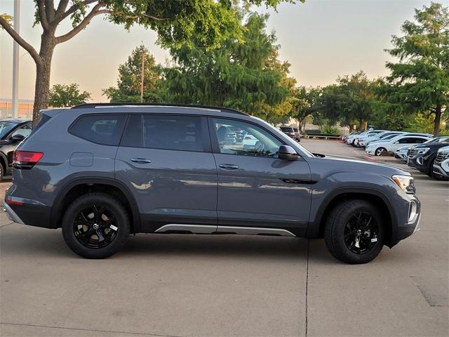 Photo of 2025 Pure Gray Volkswagen Atlas