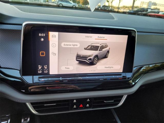 Photo of 2025 Avocado Green Pearl Volkswagen Atlas