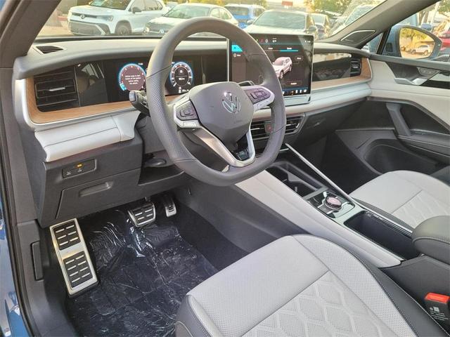 Photo of 2025 Monterey Blue Pearl Volkswagen Tiguan