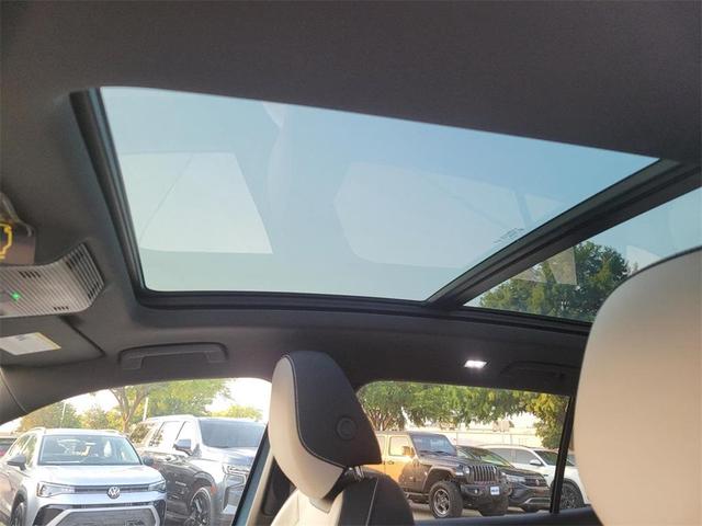 Photo of 2025 Monterey Blue Pearl Volkswagen Tiguan