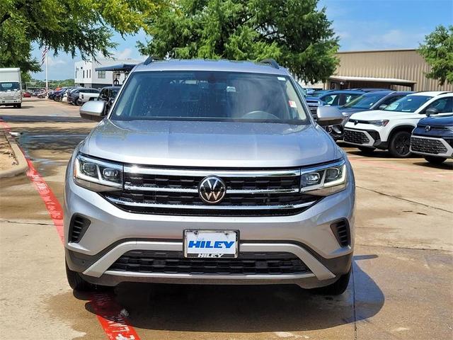 Photo of 2023 Pyrite Silver Metallic Volkswagen Atlas