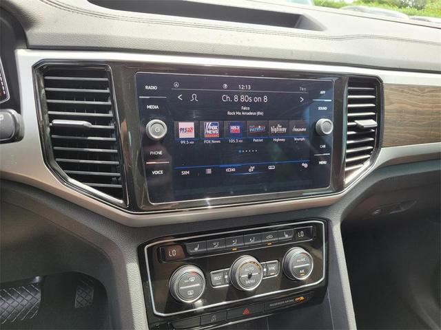 Photo of 2023 Pyrite Silver Metallic Volkswagen Atlas