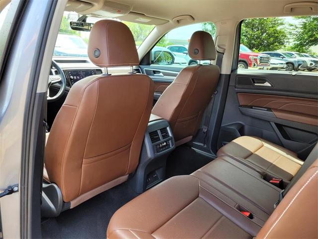 Photo of 2023 Pyrite Silver Metallic Volkswagen Atlas