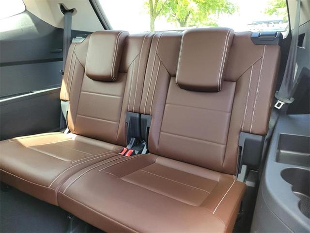 Photo of 2023 Pyrite Silver Metallic Volkswagen Atlas