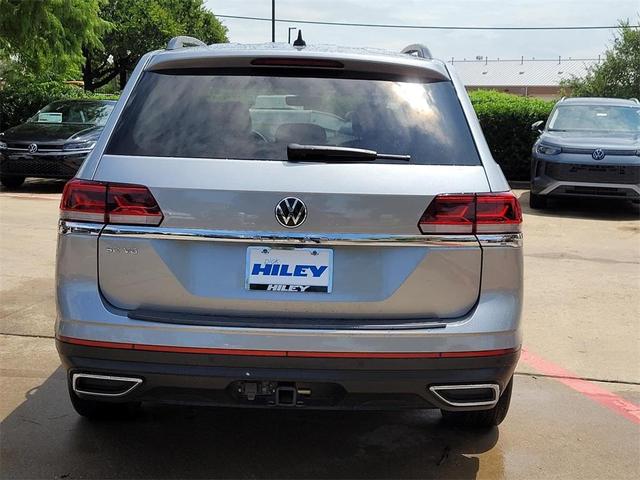Photo of 2023 Pyrite Silver Metallic Volkswagen Atlas
