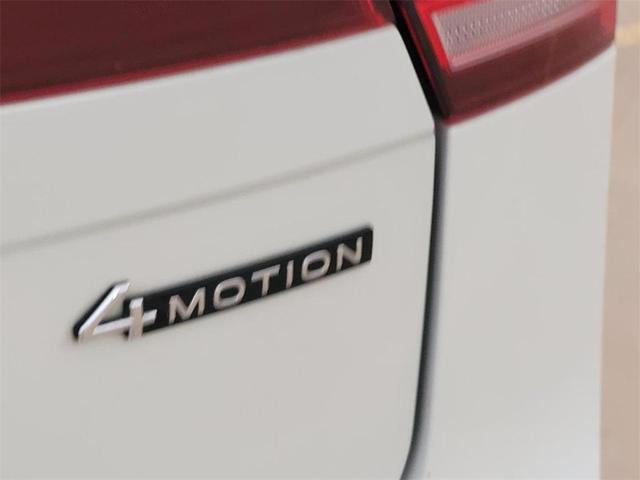 Photo of 2023 Opal White Pearl Effect Volkswagen Tiguan