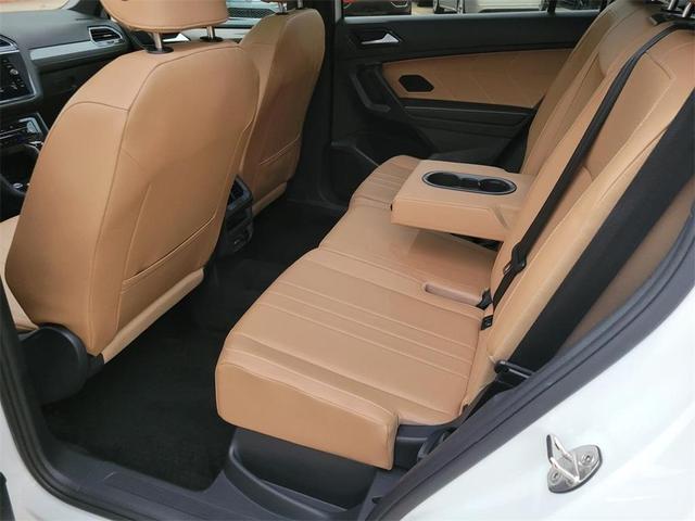 Photo of 2023 Opal White Pearl Effect Volkswagen Tiguan