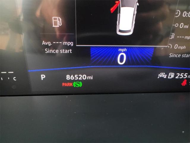 Photo of 2023 Opal White Pearl Effect Volkswagen Tiguan