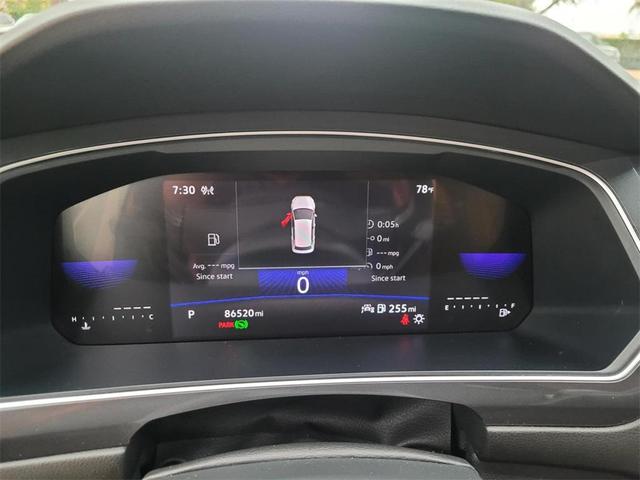 Photo of 2023 Opal White Pearl Effect Volkswagen Tiguan