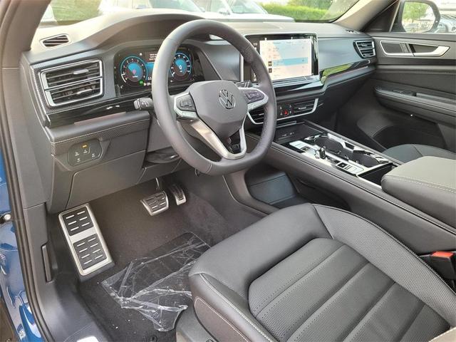 Photo of 2025 Mountain  Lake Blue Volkswagen Atlas Cross Sport