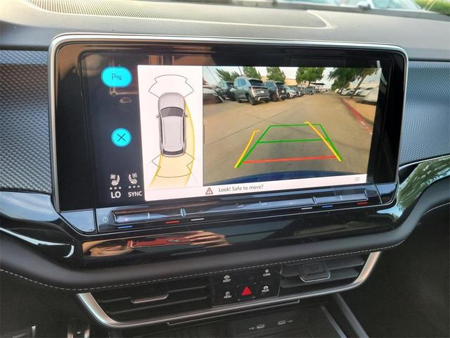 Photo of 2025 Mountain  Lake Blue Volkswagen Atlas Cross Sport