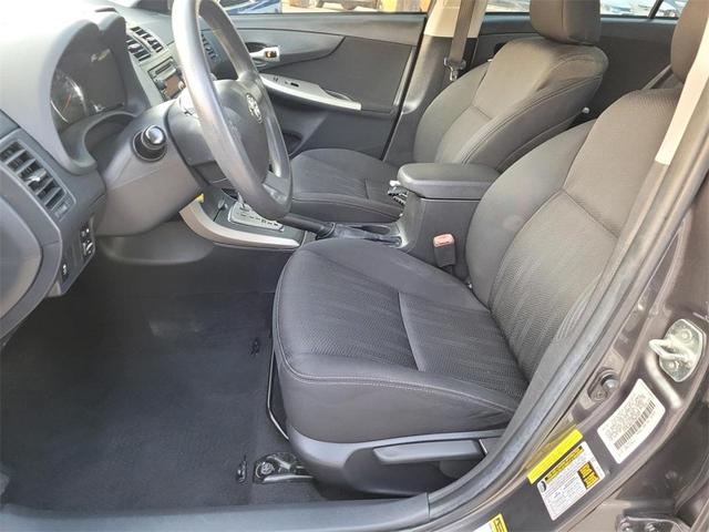 Photo of 2012 Gray Toyota Corolla