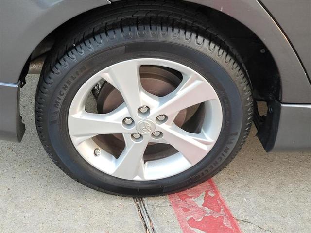 Photo of 2012 Gray Toyota Corolla