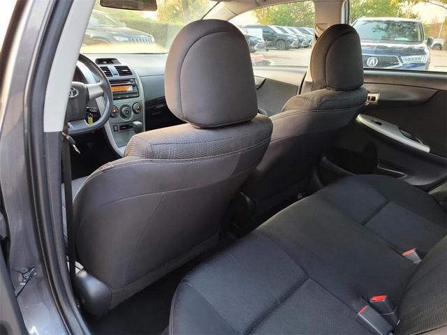 Photo of 2012 Gray Toyota Corolla