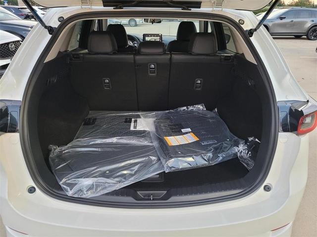 Photo of 2025 Rhodium Mazda CX-5